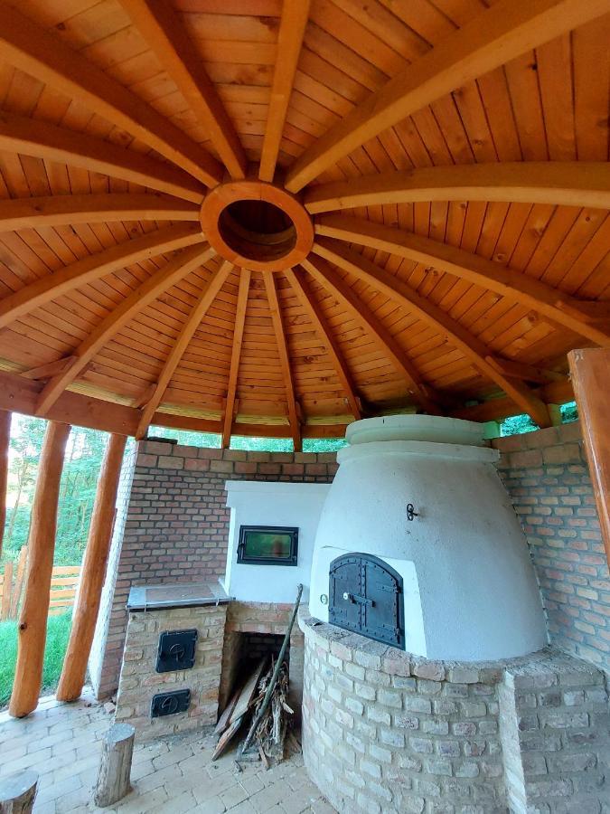 Vendeghaz Petoerke Hotel Bardudvarnok Bagian luar foto