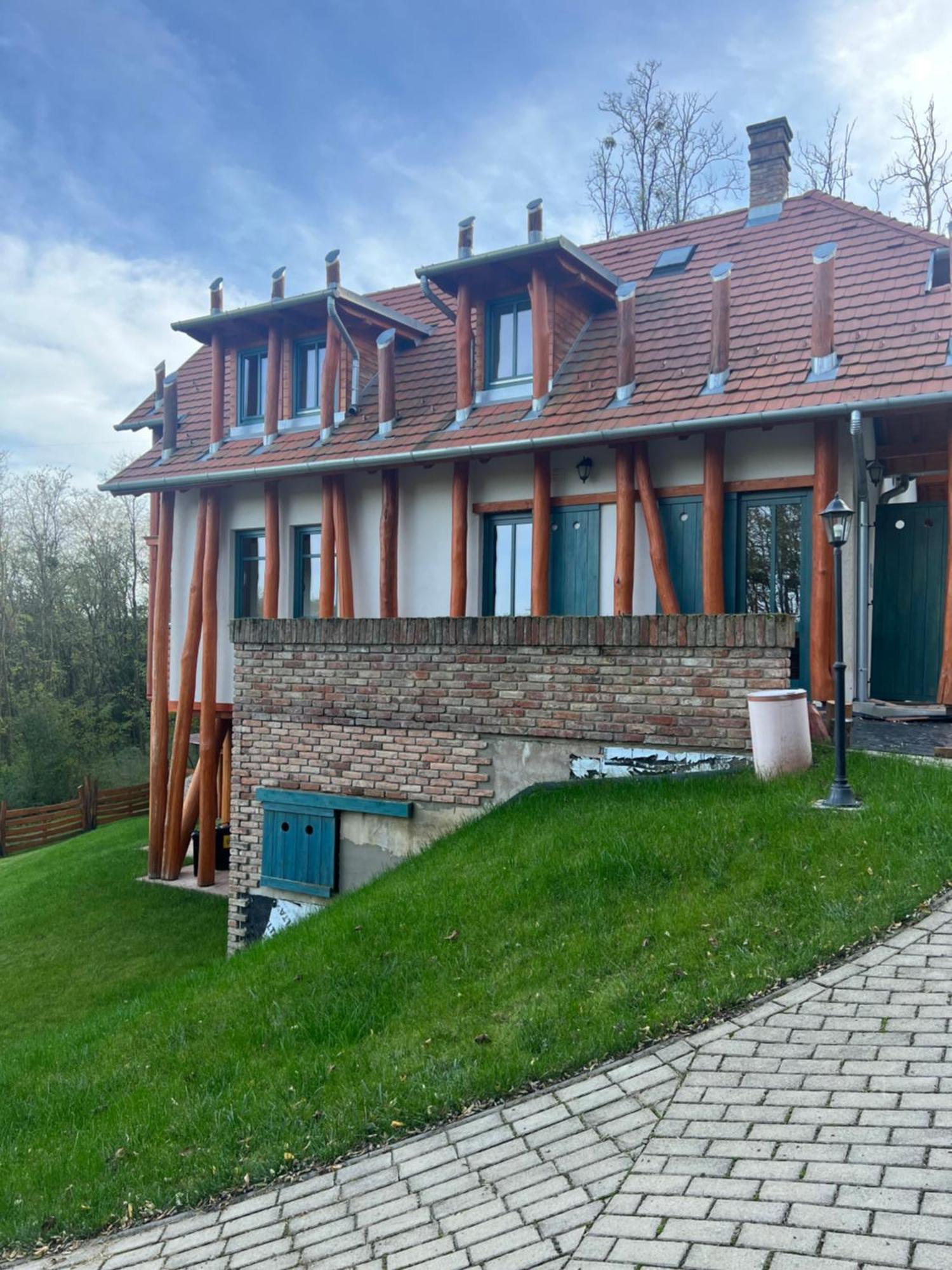Vendeghaz Petoerke Hotel Bardudvarnok Bagian luar foto