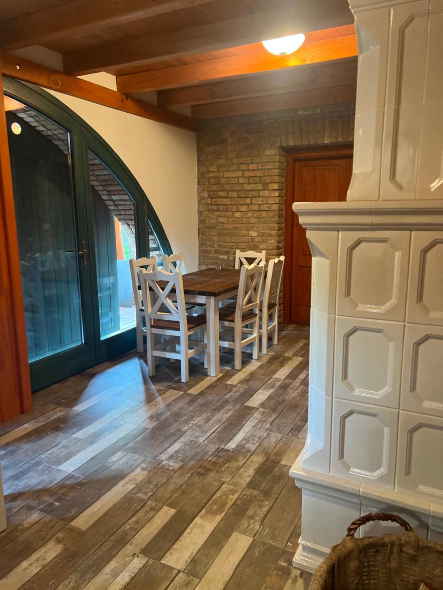 Vendeghaz Petoerke Hotel Bardudvarnok Bagian luar foto