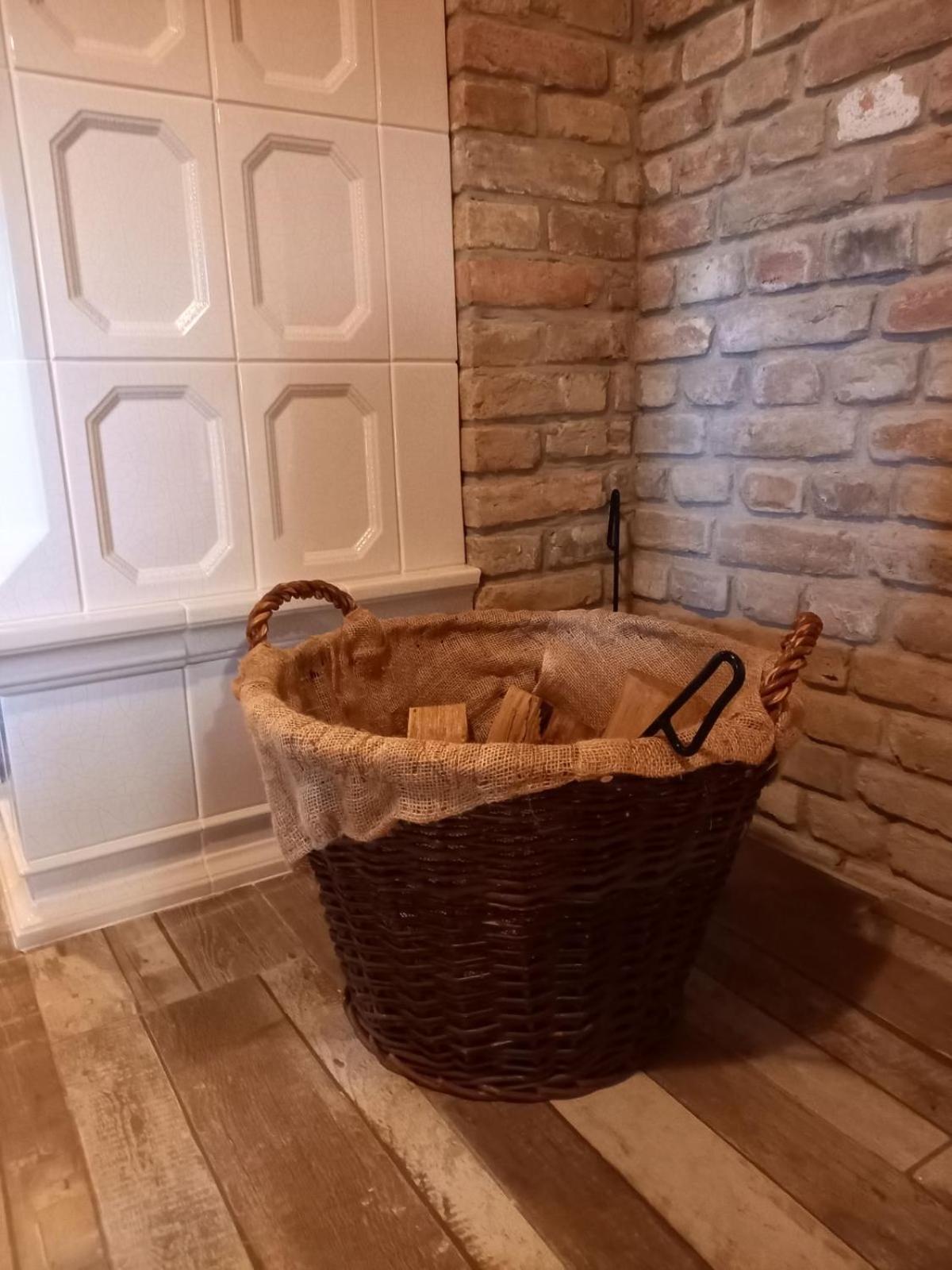 Vendeghaz Petoerke Hotel Bardudvarnok Bagian luar foto
