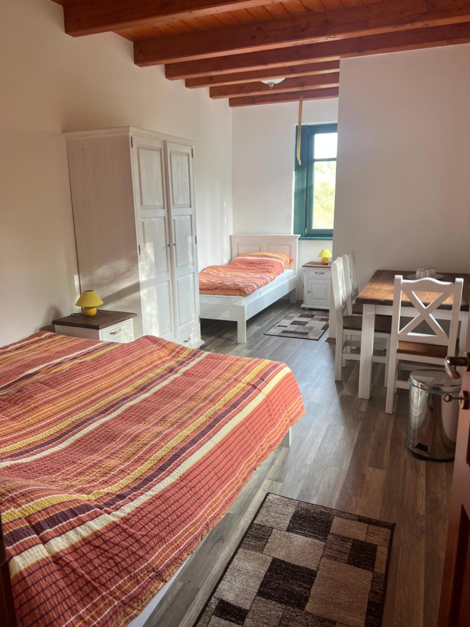 Vendeghaz Petoerke Hotel Bardudvarnok Bagian luar foto