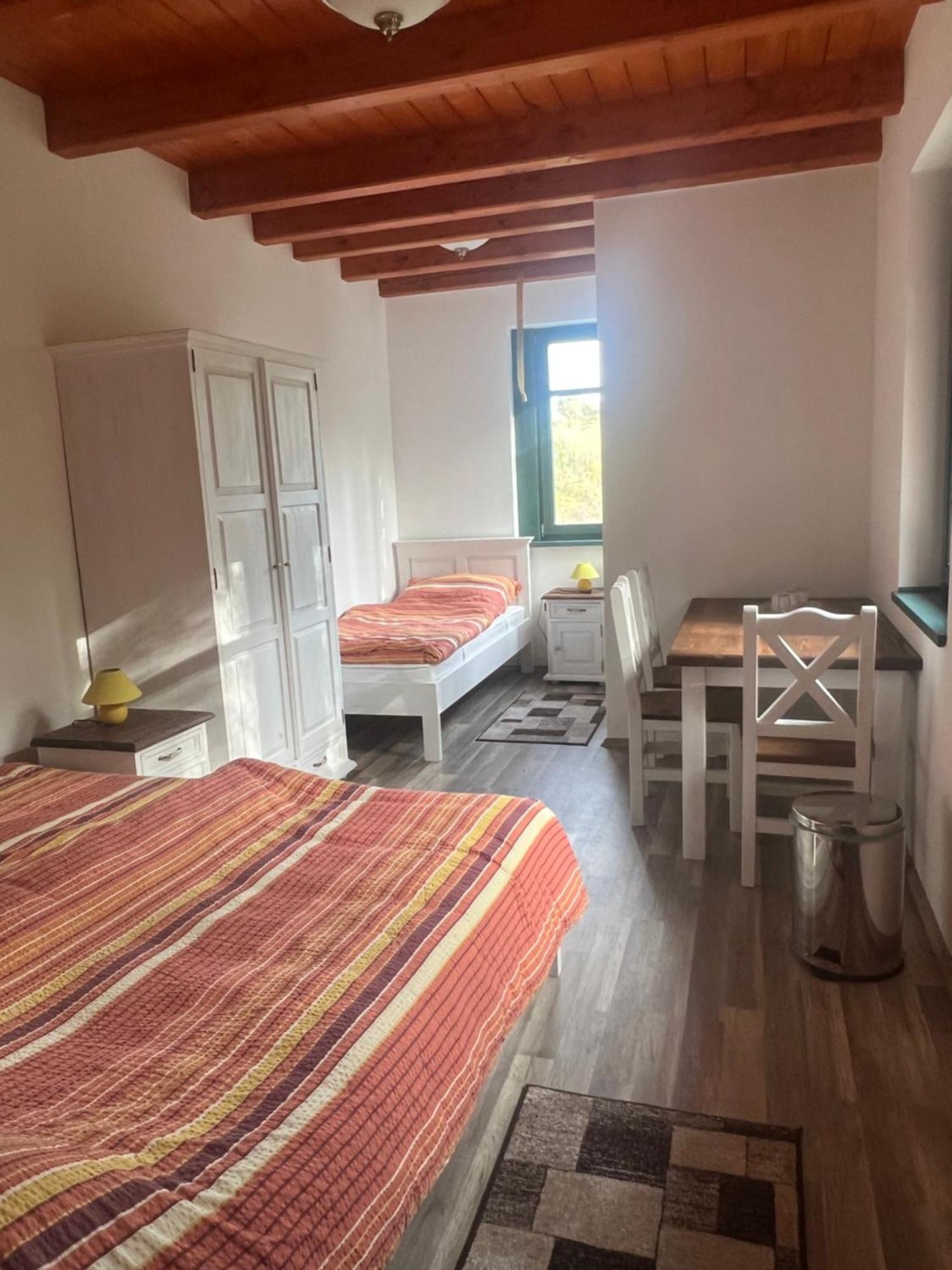 Vendeghaz Petoerke Hotel Bardudvarnok Bagian luar foto